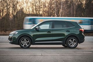 MG v Česku odstartovalo akční léto a zlevnilo své nejprodávanější modely. Teď vám bude stačit už jenom 380 000 Kč - Garáž.cz